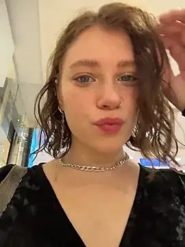 Snapshot of lucy-joy chatting on October 11, 2025, 10:27 am lucy-joy online show from October 11, 2025, 10:27 am