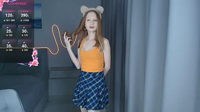 Snapshot of FoxyMira chatting on September 26, 2025, 1:51 pm FoxyMira online show from September 26, 2025, 1:51 pm