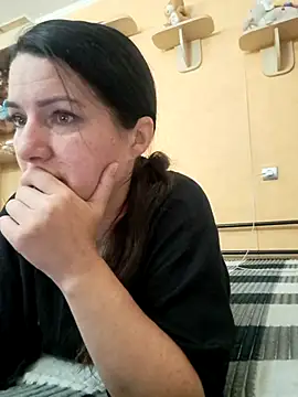 simpledi online show from October 10, 2025, 9:10 am