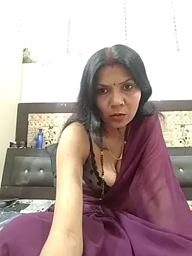 Snapshot of Yourhotsweetgirl chatting on February 15, 2026, 4:06 pm Yourhotsweetgirl online show from February 15, 2026, 4:06 pm