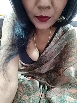 Yourhotsweetgirl online show from November 10, 2025, 3:55 am