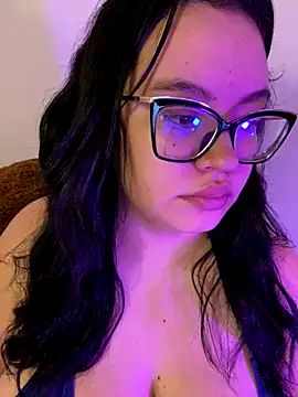 Emily Taylor2 online show from October 17, 2025, 1:53 am