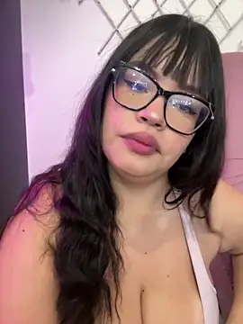 Emily Taylor2 online show from June 30, 2026, 2:00 am