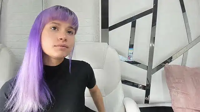 barbieambar online show from October 1, 2025, 1:04 pm