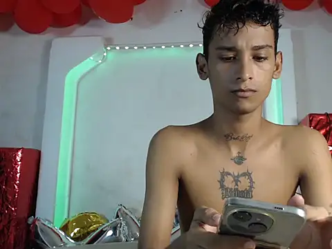 Snapshot of gabo_hotboy chatting on September 26, 2025, 1:01 am gabo hotboy online show from September 26, 2025, 1:01 am