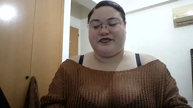 Snapshot of GoddessMocha chatting on October 21, 2025, 9:25 pm GoddessMocha online show from October 21, 2025, 9:25 pm