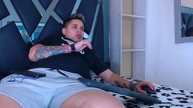 Snapshot of karla_sexy21 chatting on October 7, 2025, 4:57 am karla sexy21 online show from October 7, 2025, 4:57 am