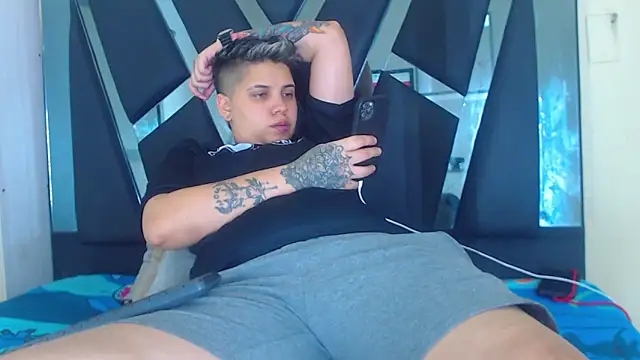 Snapshot of karla_sexy21 chatting on October 2, 2025, 4:27 am karla sexy21 online show from October 2, 2025, 4:27 am