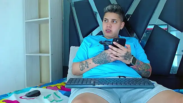 Snapshot of karla_sexy21 chatting on October 1, 2025, 4:17 am karla sexy21 online show from October 1, 2025, 4:17 am