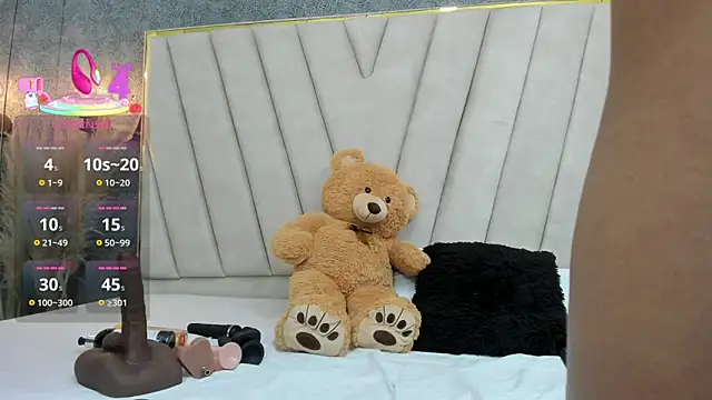 AmyStar1 online show from January 8, 2026, 9:43 pm