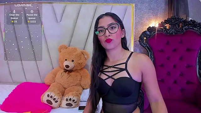 AmyStar1 online show from October 14, 2025, 9:15 pm