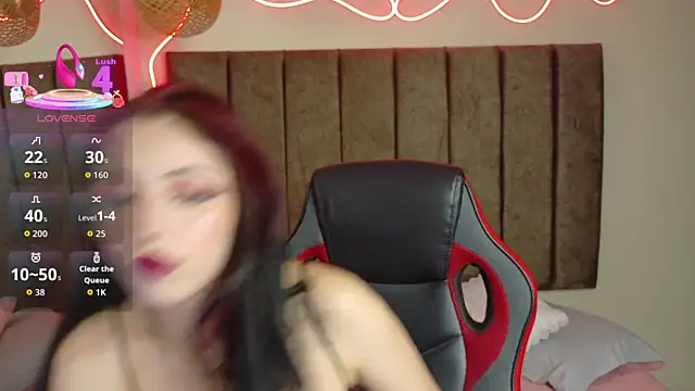 Megan  cole1 online show from September 26, 2025, 12:50 am