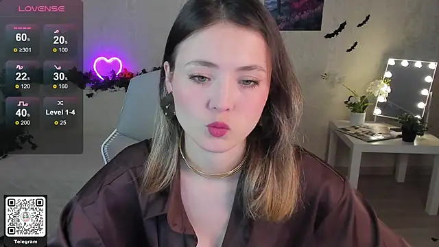 ArleneThomas online show from November 6, 2025, 1:37 pm