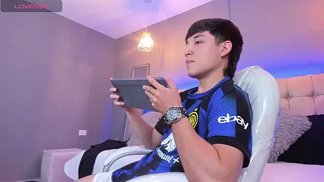 Ares di martin online show from September 27, 2025, 9:32 pm