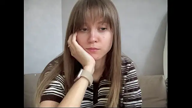 JulietSensation online show from September 12, 2025, 1:33 pm