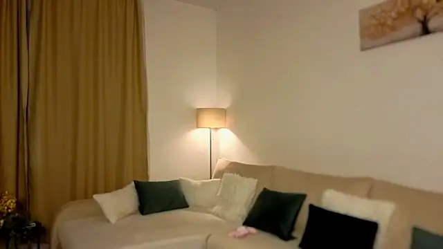 aerisblue online show from September 30, 2025, 7:42 pm