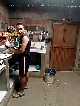 miroqui143 online show from September 20, 2025, 1:05 pm