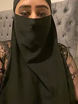 Pari Persianbaddie6 online show from March 26, 2026, 4:11 am