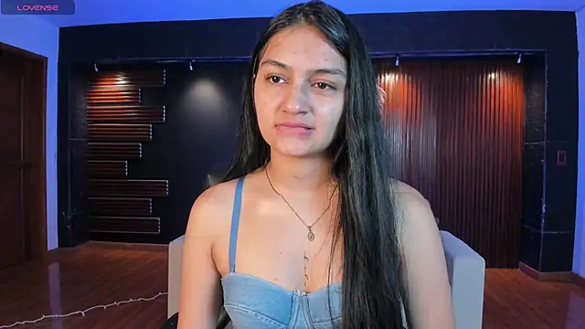 Snapshot of AidaJones chatting on September 30, 2025, 11:49 am AidaJones online show from September 30, 2025, 11:49 am