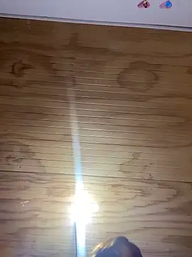 kiittyselenita online show from April 1, 2026, 3:08 am