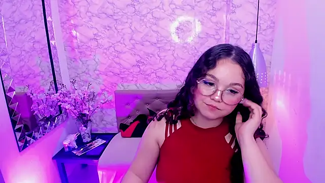 Snapshot of ShylySweet chatting on September 26, 2025, 4:08 am ShylySweet online show from September 26, 2025, 4:08 am