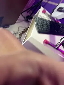 hi lucy online show from December 16, 2025, 10:47 pm