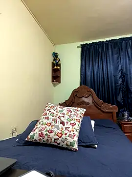 MaxDell online show from November 25, 2025, 5:52 am