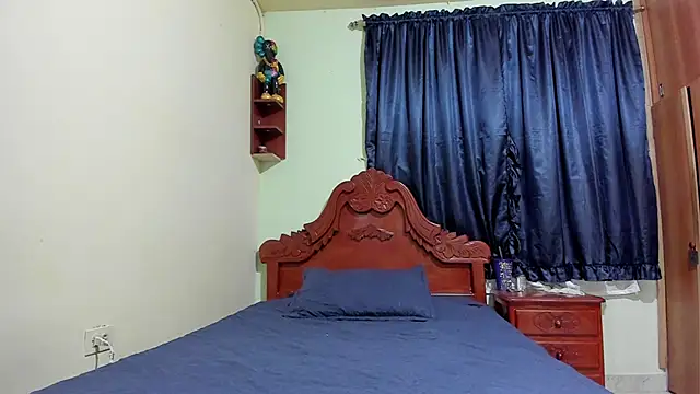 MaxDell online show from November 16, 2025, 10:57 pm