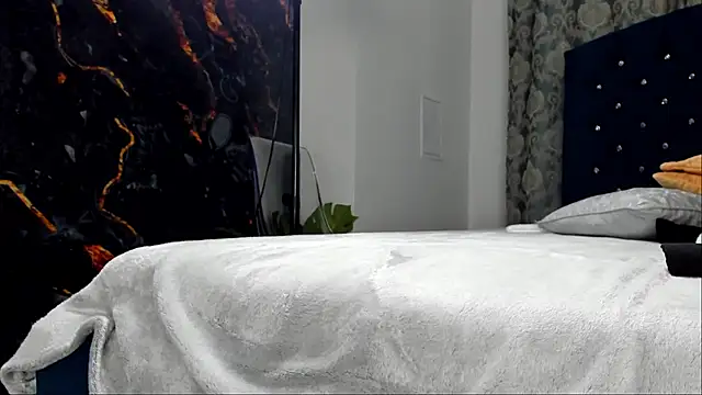 MalinaMaze online show from October 19, 2025, 5:10 am