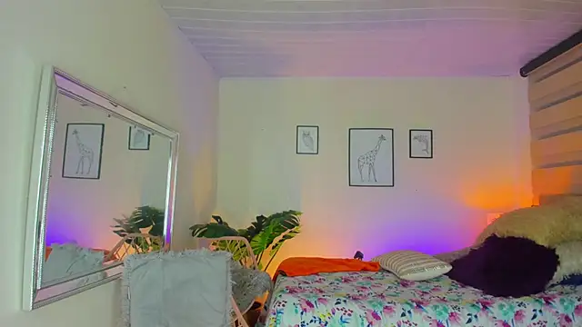 LusyKitty online show from September 24, 2025, 3:07 pm