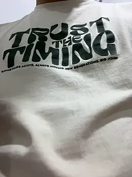 Snapshot of ErosVale chatting on October 6, 2025, 6:36 am ErosVale online show from October 6, 2025, 6:36 am