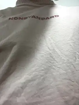 Snapshot of ErosVale chatting on October 4, 2025, 5:09 am ErosVale online show from October 4, 2025, 5:09 am