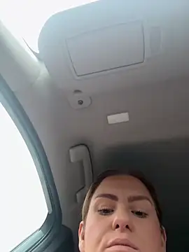 Charleigh xx online show from April 17, 2026, 10:40 am