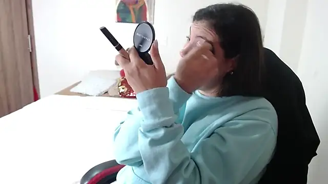 Secret Bella online show from October 9, 2025, 11:00 am