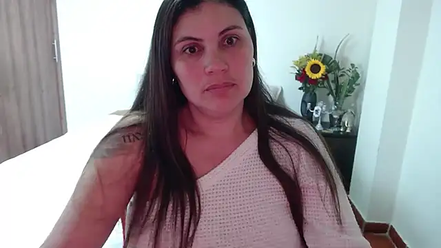 Secret Bella online show from September 23, 2025, 10:55 am