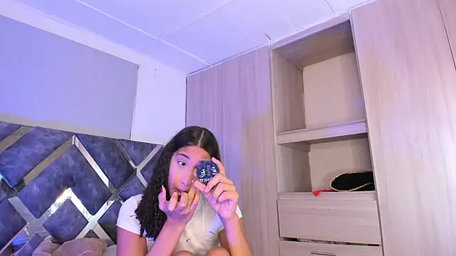 Snapshot of candice777 chatting on September 23, 2025, 2:02 pm candice777 online show from September 23, 2025, 2:02 pm