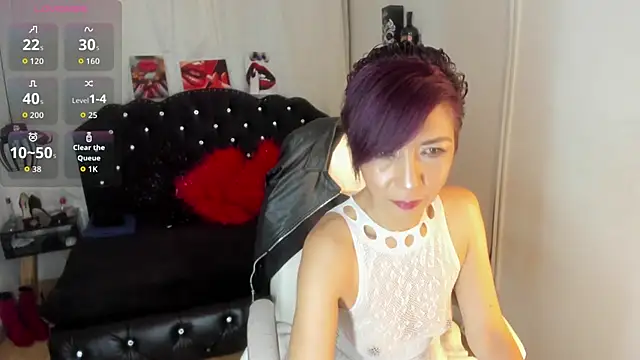 Snapshot of Trinityy__ chatting on September 21, 2025, 6:46 pm Trinityy online show from September 21, 2025, 6:46 pm