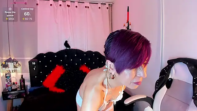 Trinityy   online show from November 14, 2025, 7:06 pm