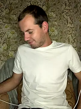 Snapshot of sal0mka chatting on September 25, 2025, 9:32 pm sal0mka online show from September 25, 2025, 9:32 pm