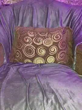 Snapshot of sal0mka chatting on October 15, 2025, 9:12 pm sal0mka online show from October 15, 2025, 9:12 pm