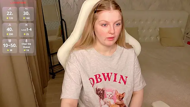 AmeliaDiamond online show from April 10, 2026, 11:23 pm