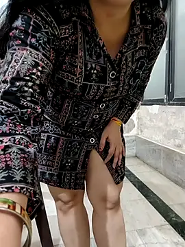 roshni agrawal0 online show from September 30, 2025, 2:45 pm