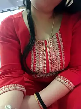 Snapshot of roshni_agrawal0 chatting on February 7, 2026, 7:38 am roshni agrawal0 online show from February 7, 2026, 7:38 am