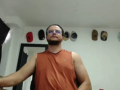 cloudsxxx online show from February 17, 2026, 9:34 pm