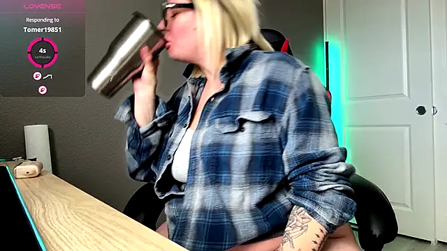 Charlies world online show from November 5, 2025, 5:38 pm