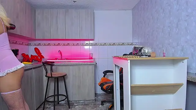 ZaiMoon  online show from October 2, 2025, 9:51 pm