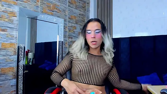 ZaiMoon  online show from March 8, 2026, 8:01 pm