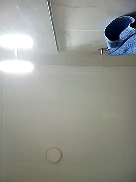 luna-69-37 online show from September 11, 2025, 10:54 pm