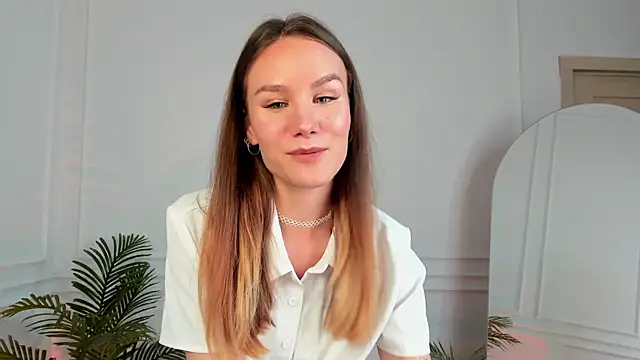  Clare Florence  online show from October 5, 2025, 1:35 pm