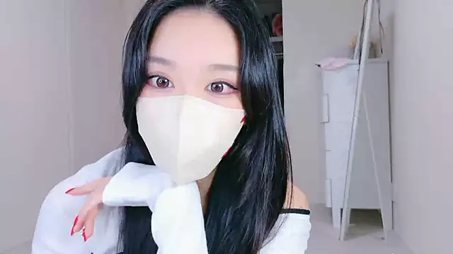 ramuchan desu online show from October 18, 2025, 1:29 am